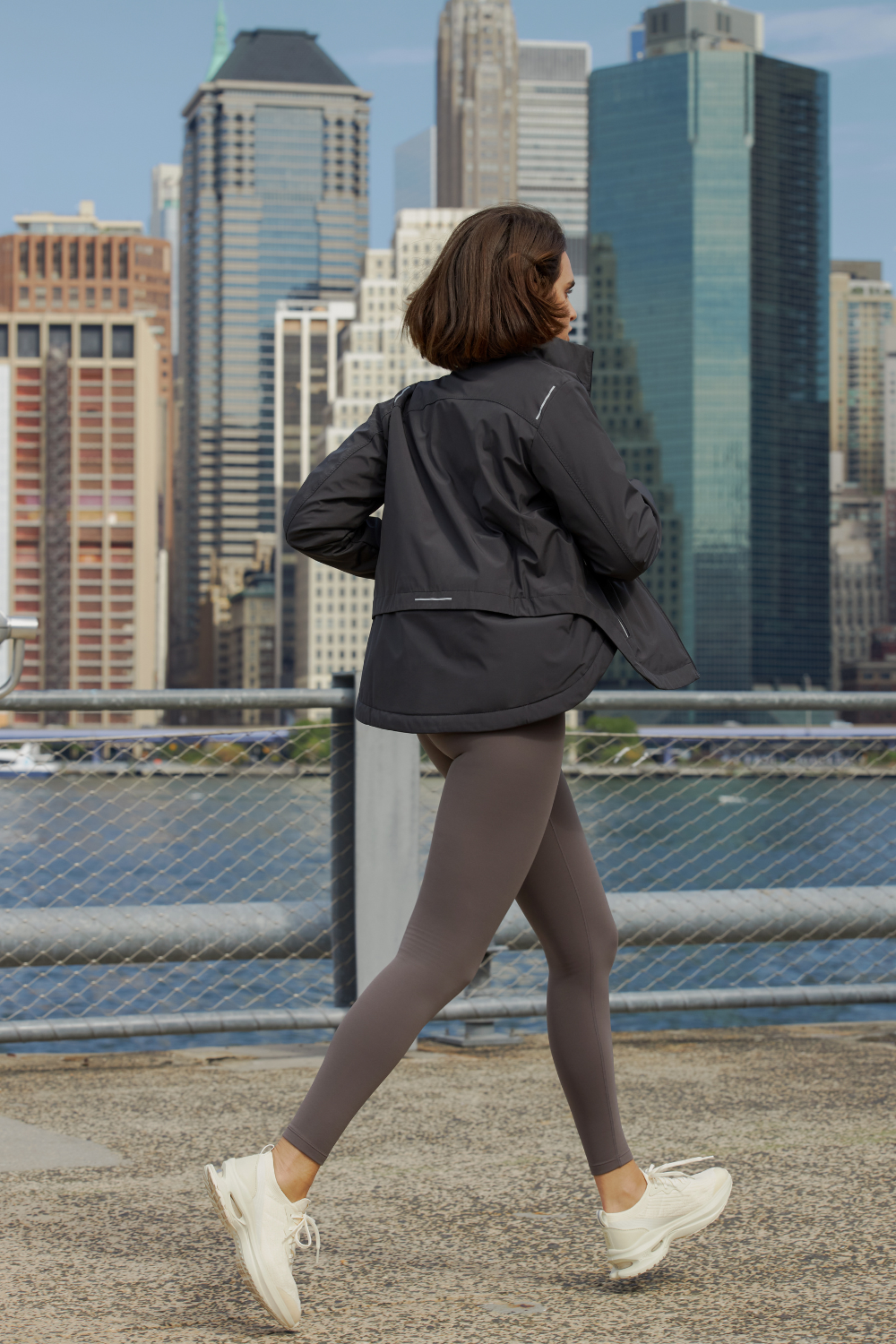 Primaloft 3 層輕質夾克